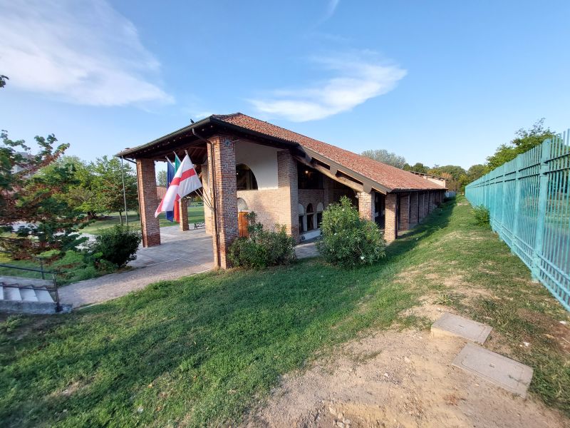 File:Milano - Cascina Chiesa Rossa - 202208131324.jpg